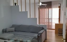 Comodo Aparta Estudio Centrico En Alicante