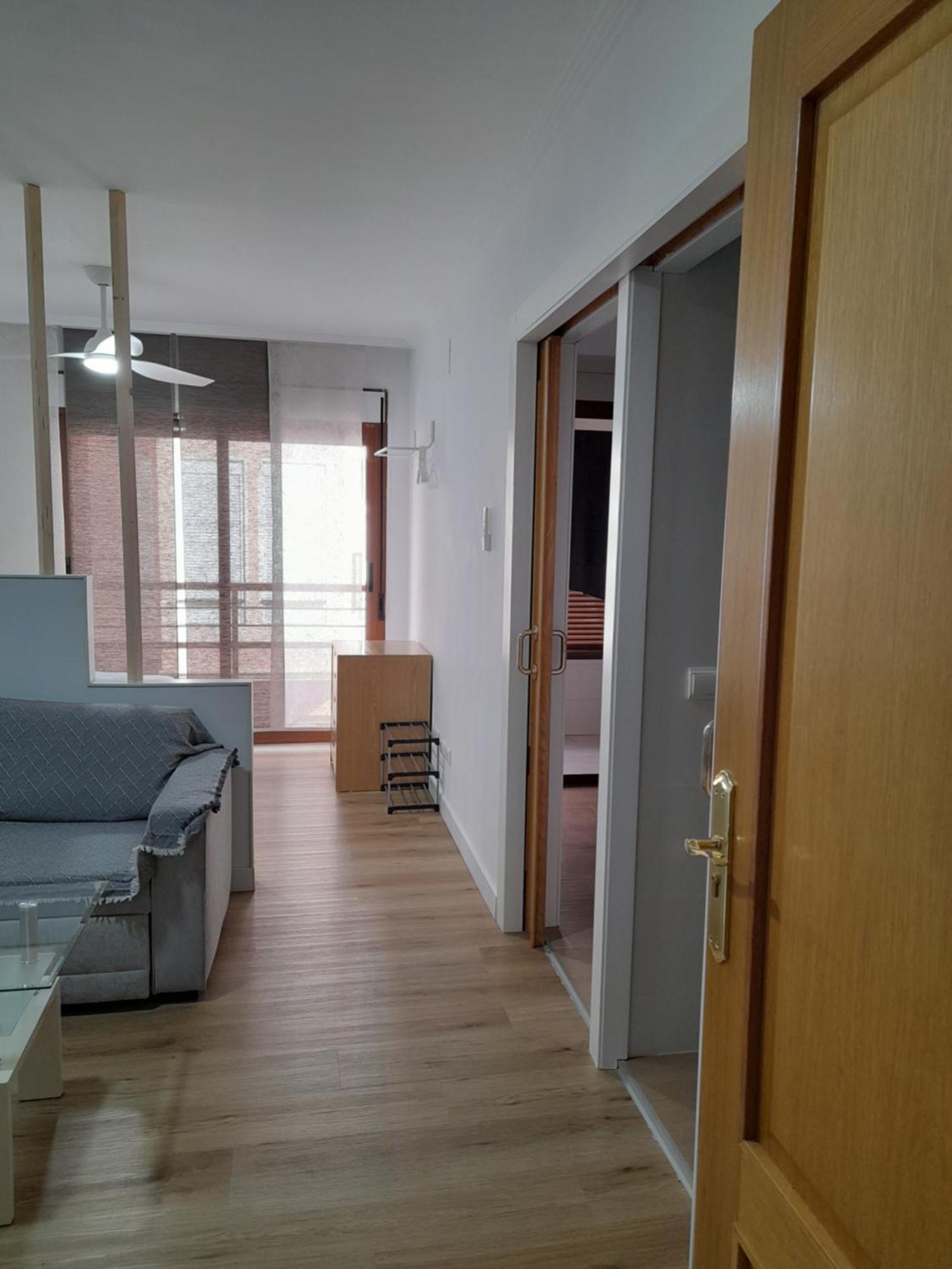 Comodo Aparta Estudio Centrico En Alicante Esterno foto