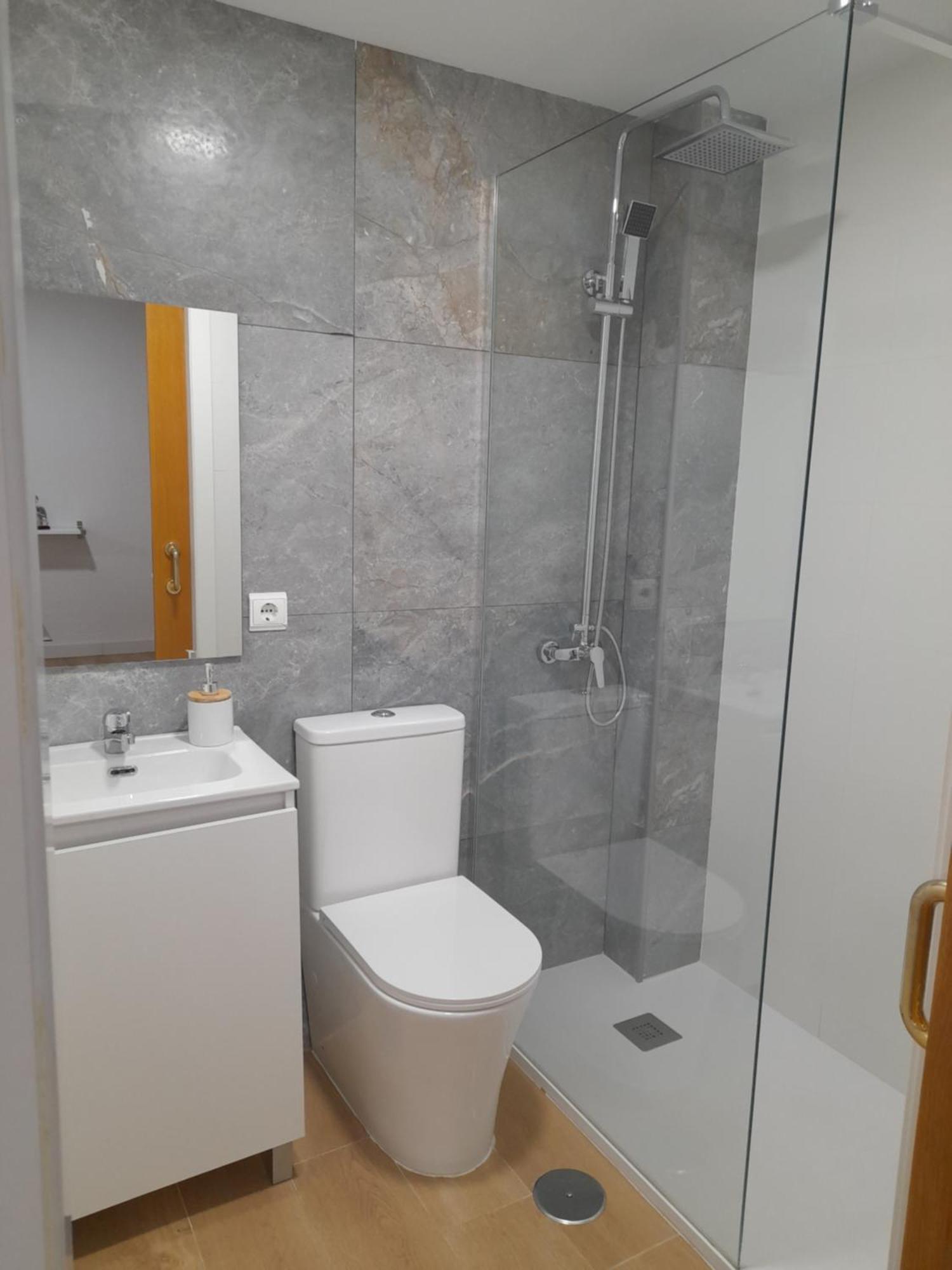 Comodo Aparta Estudio Centrico En Alicante Esterno foto