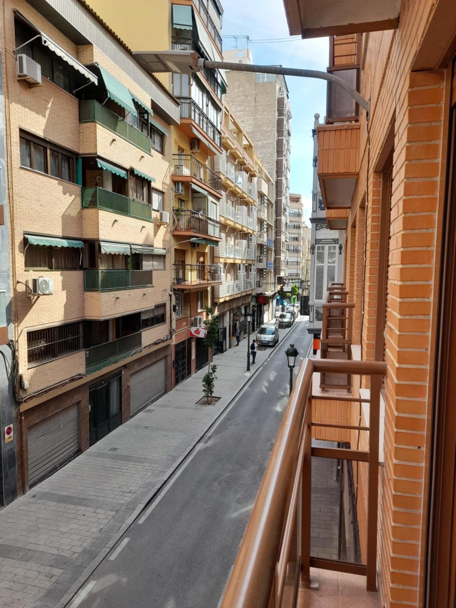 Comodo Aparta Estudio Centrico En Alicante Esterno foto